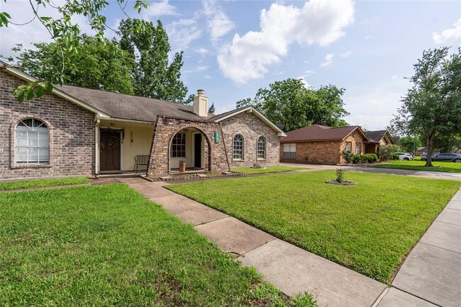 Primary Photo - 3763 Quiet Pl Dr