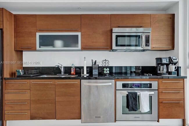 Building Photo - 244 Biscayne Blvd