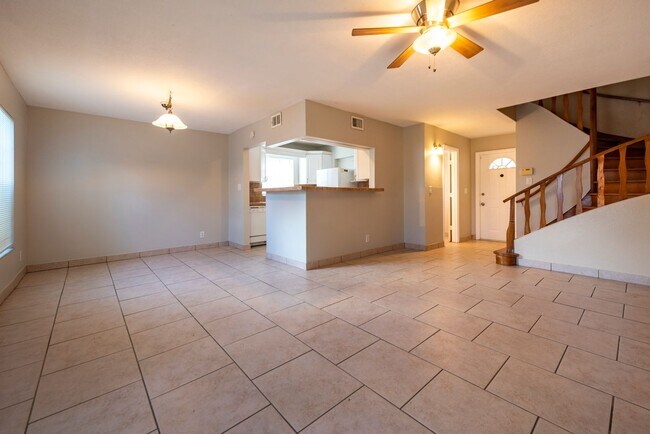 Building Photo - 1240 NW 6th Ave