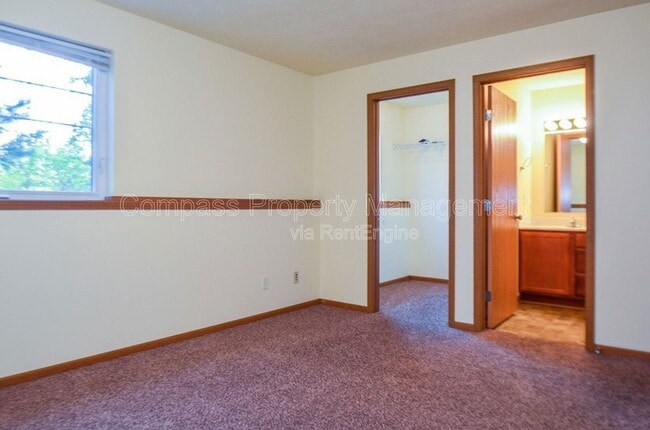 Building Photo - 11088 52nd Ave