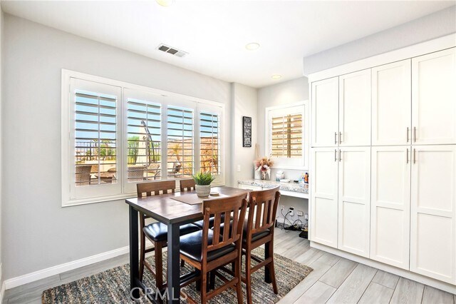 Building Photo - 42911 Del Lago Ct