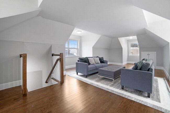Building Photo - 593 Gallivan Blvd
