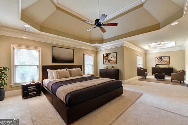 Building Photo - 8920 Doral Dr