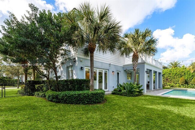 Building Photo - 5605 SW 65th Ave