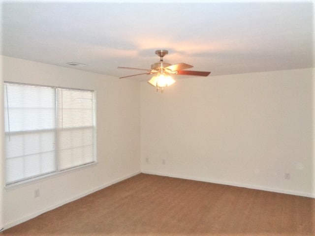 Building Photo - 302 Holland Ridge Dr