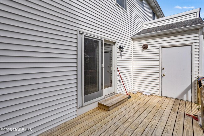 Building Photo - 30 Winged Foot Ln