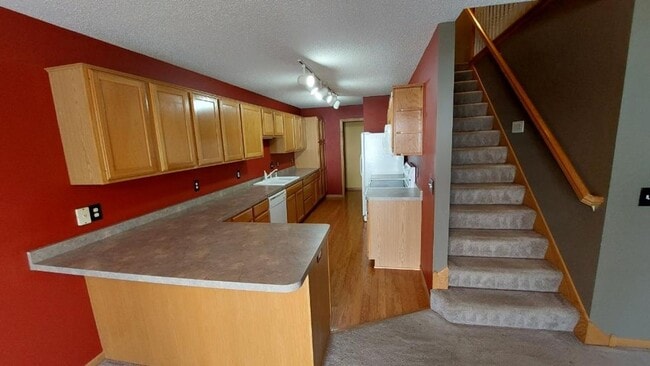 Building Photo - 1651 Chadum Ln