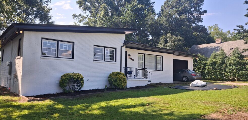 Newly painted - 805 N 1st Ave