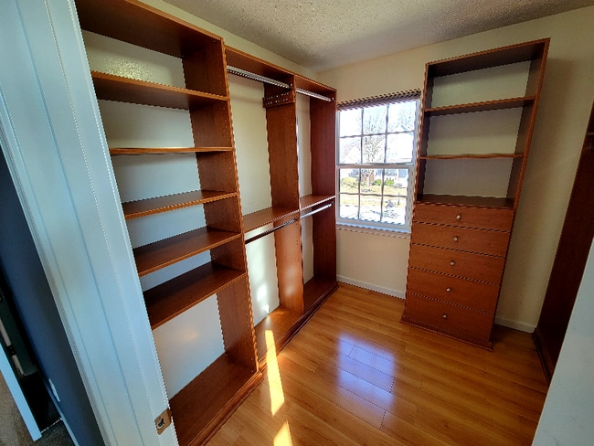 Building Photo - 625 Cleary Dr