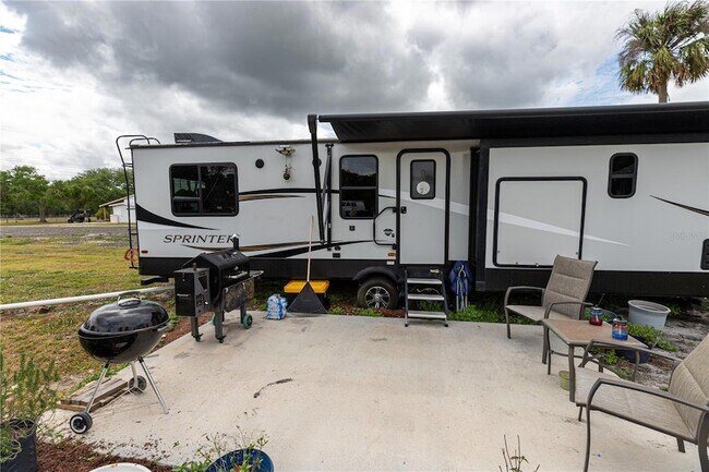 Building Photo - 17841 Palm Creek Dr