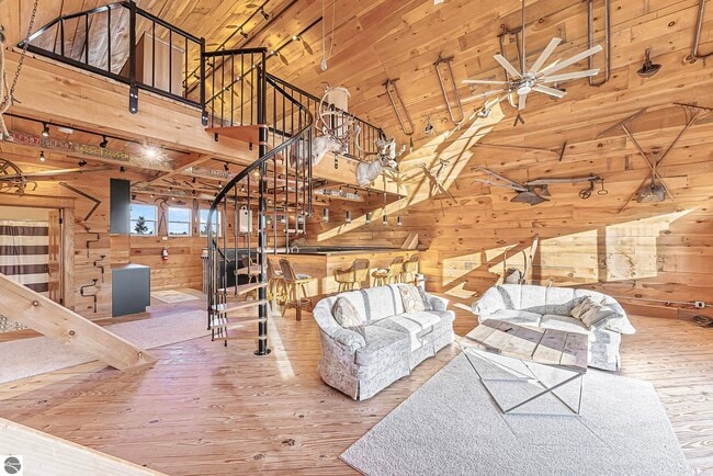 Building Photo - 0000 Montague Rd