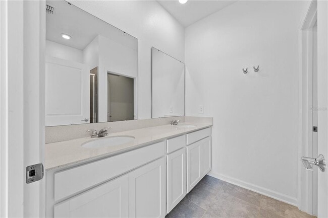 Building Photo - 15633 Water Spring Blvd