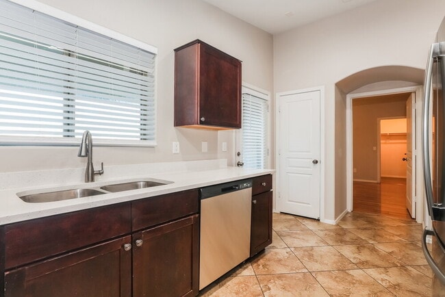 Building Photo - 8028 S 48th Ln