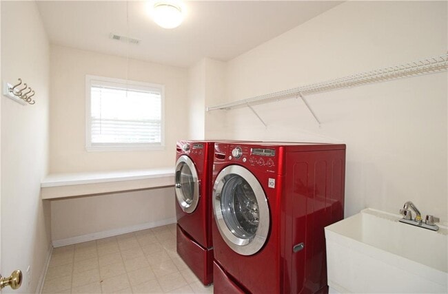 Building Photo - 8155 Cavendish Pl