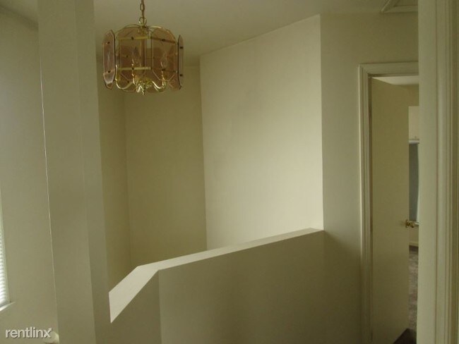 Building Photo - 2 br, 1.5 bath Townhome - 957 Orchard Dr