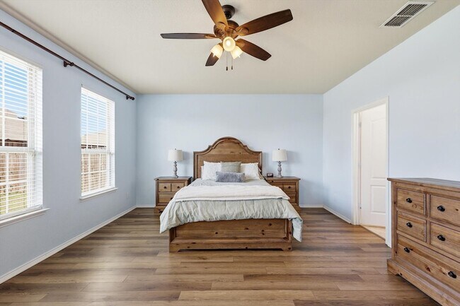 Building Photo - 253 Calvert St