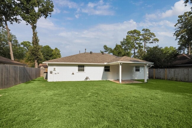 Building Photo - 23103 Berry Pine Dr