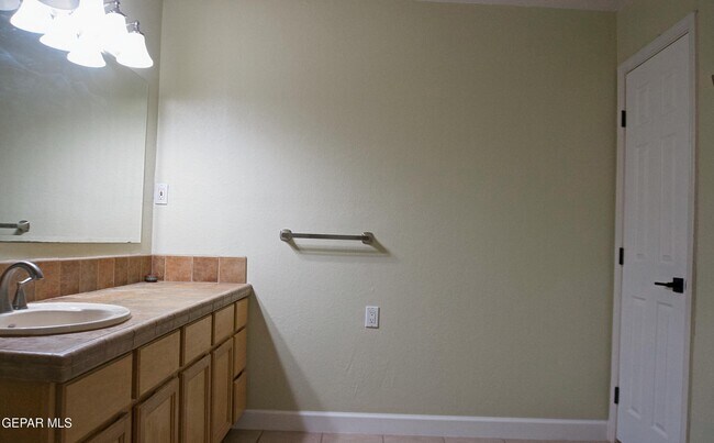 Building Photo - 9401 Pavo Ln