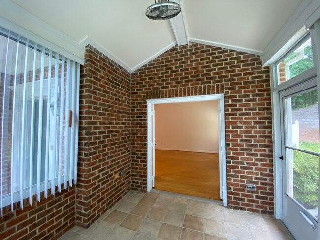 Building Photo - 4700 Ludwell Branch Ct