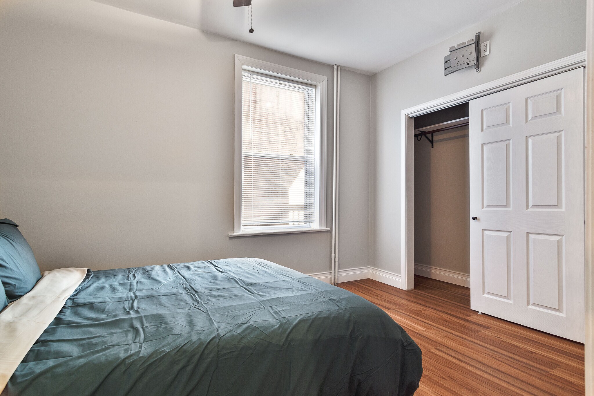 Building Photo - 3617 N Whipple St