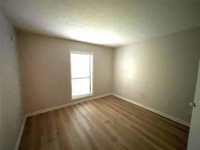 Building Photo - 1510 Wynnes Ridge Cir SE