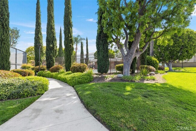 Building Photo - 42 Atherton-