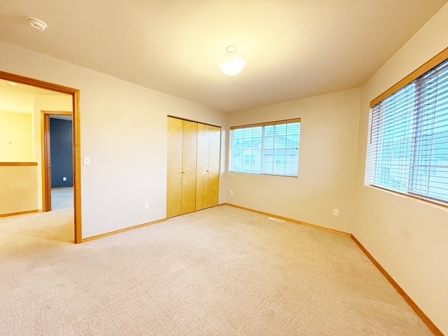 Building Photo - 736 Glenmore Loop