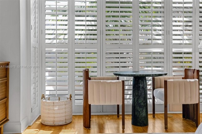 Building Photo - 725 Crandon Blvd