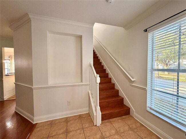 Building Photo - 16215 Bridgecrossing Dr