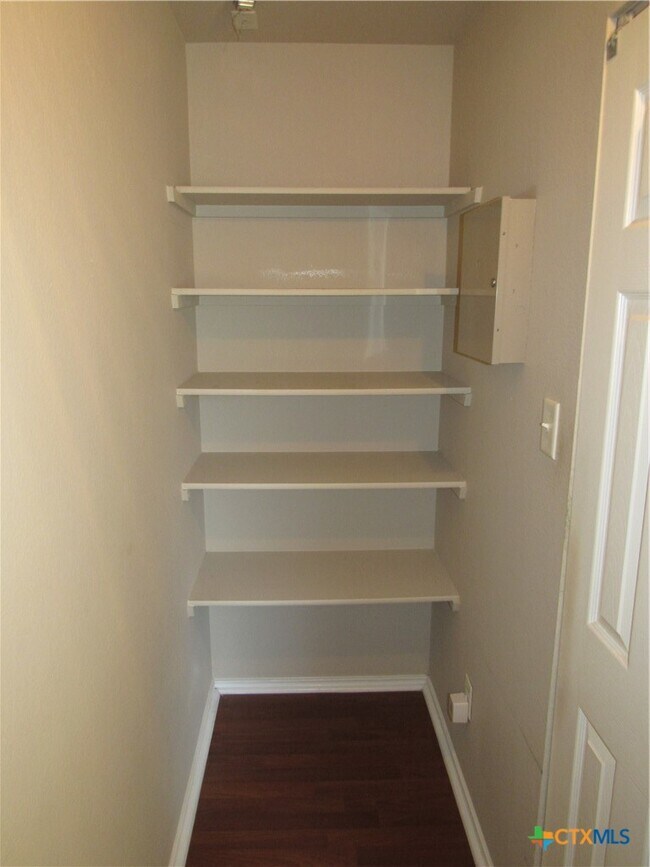 Building Photo - 5812 Montrose Dr