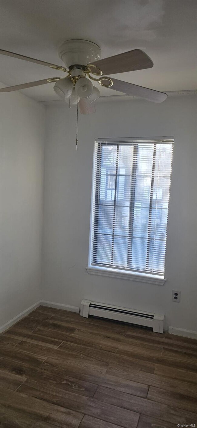 Building Photo - 29 Brittany Dr