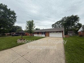 Building Photo - 4208 Bellemeade Dr
