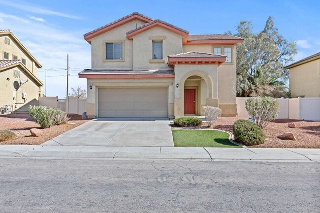 Building Photo - "Spacious 3-Bedroom Oasis with 2.5 Baths on Grandmother Hat Street, North Las Vegas!"