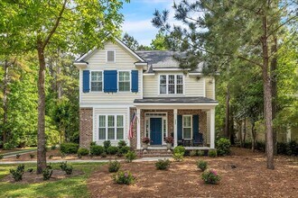 Building Photo - Gorgeous 4 Bed/2.5 Bath in Waterways Township!