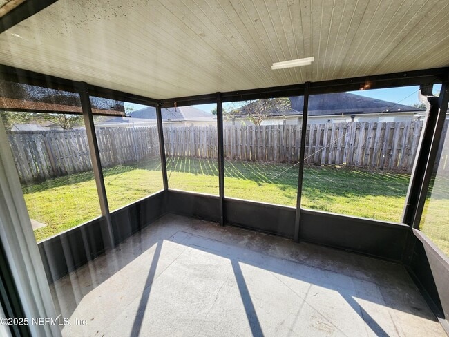 Building Photo - 6504 Crimson Leaf Ln