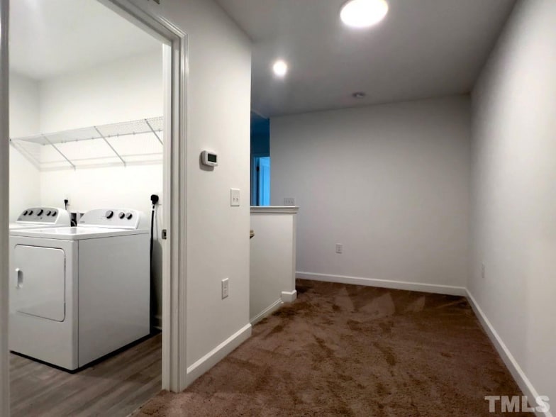 Building Photo - 135 Orvis Dr