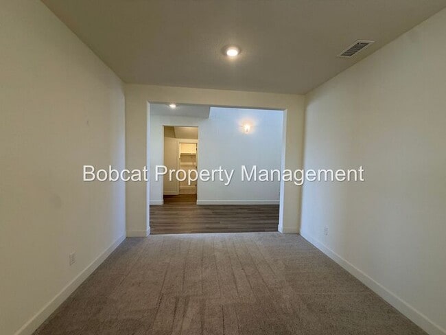 Building Photo - 1751 Boundary Peak St