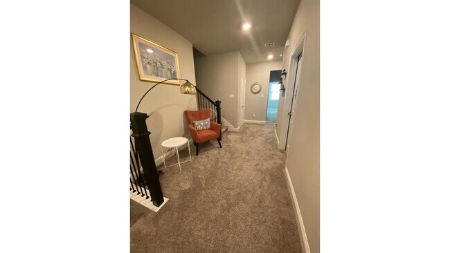 Building Photo - 2008 Naples Dr