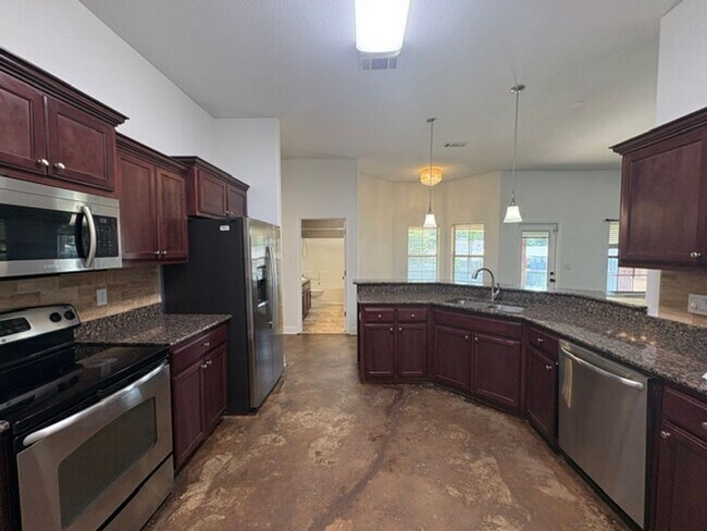 Building Photo - 2343 Genevieve Way