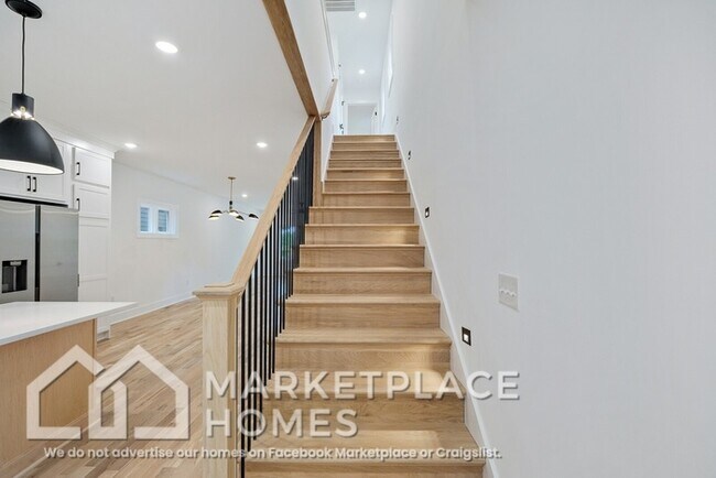 Building Photo - 1113 Leland Ave
