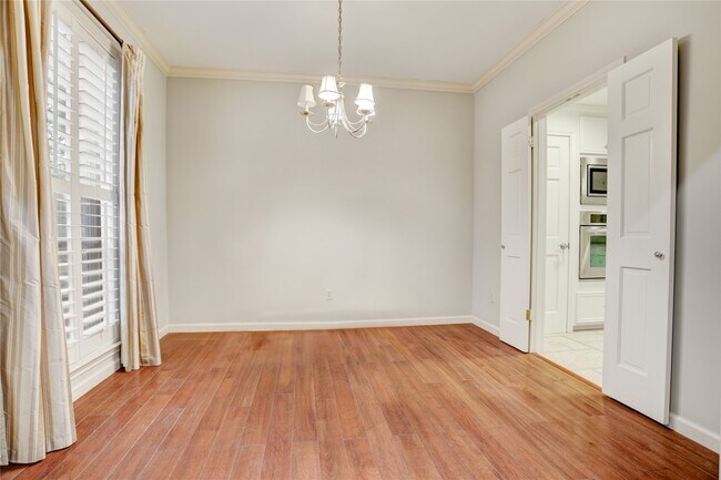 Building Photo - 7514 Olympia Dr