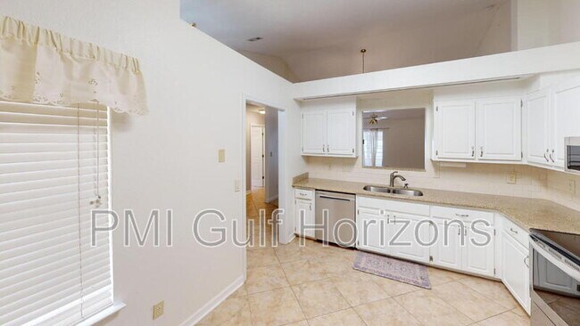 Building Photo - 318 Mirabelle Dr