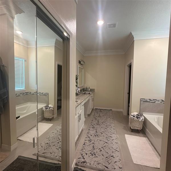 Building Photo - 12304 SW Forli Wy