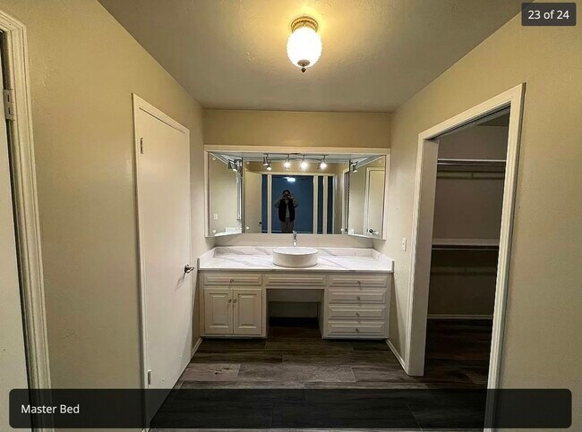 Building Photo - 1508 Glenbrook Dr