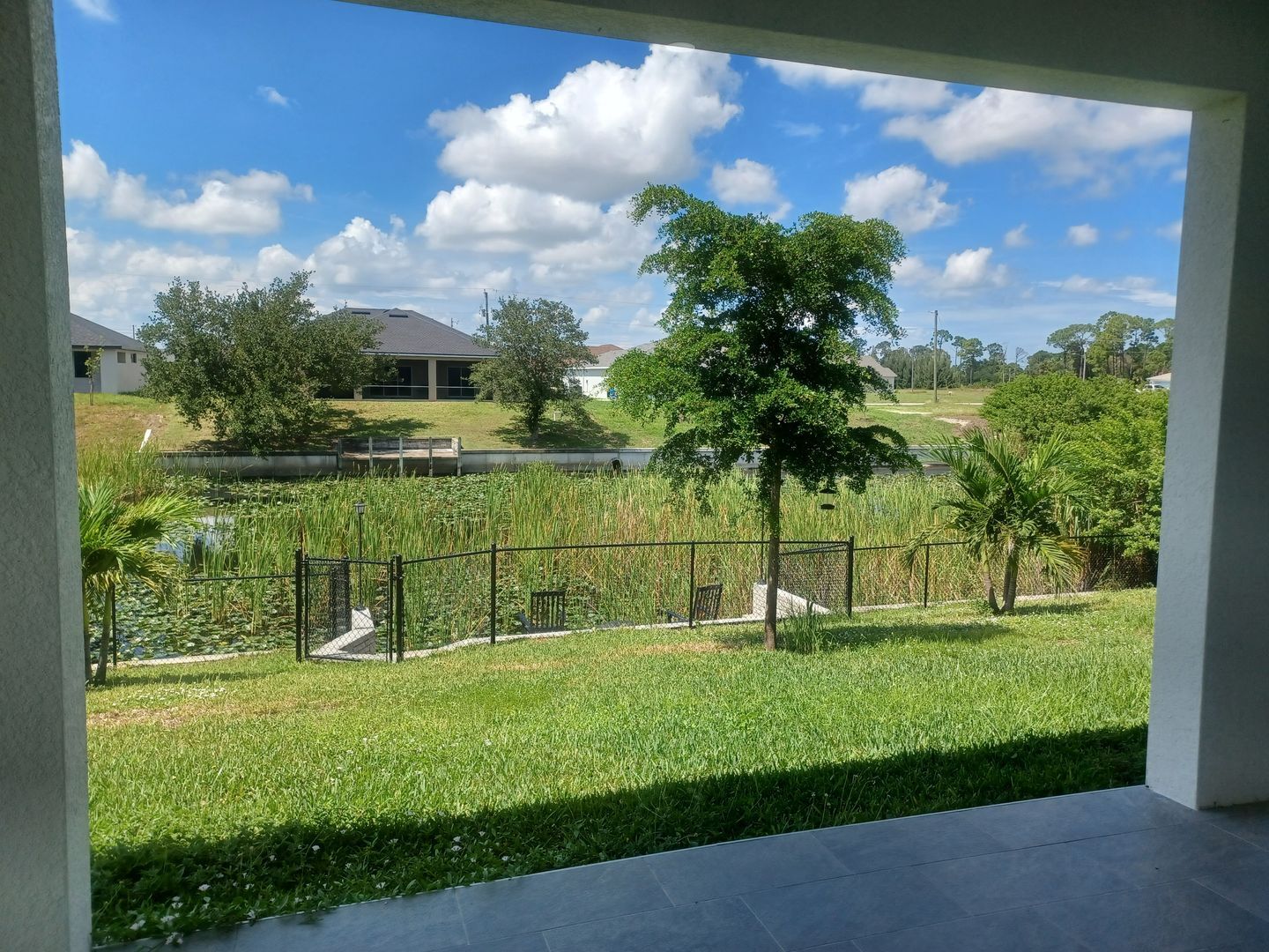 Building Photo - Available Now: Spacious 3 Bedroom / 2 Bathroom With a Large Fenced Yard