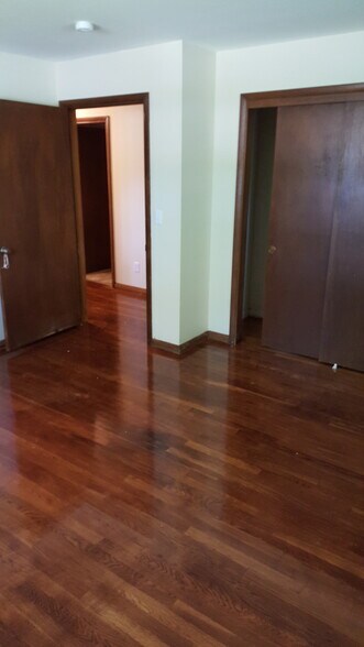 Building Photo - 4167 Marland Dr