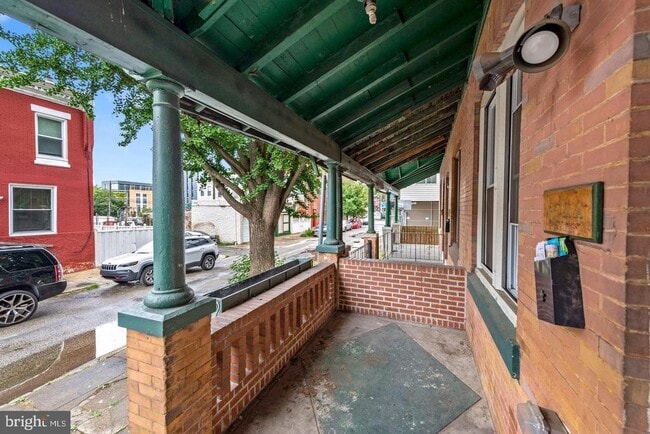 Building Photo - 1244 S Markoe St