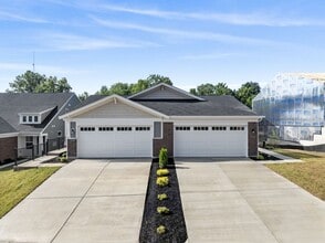 Building Photo - Short Term New Construction Townhouse for rent! Rental tell the end of May