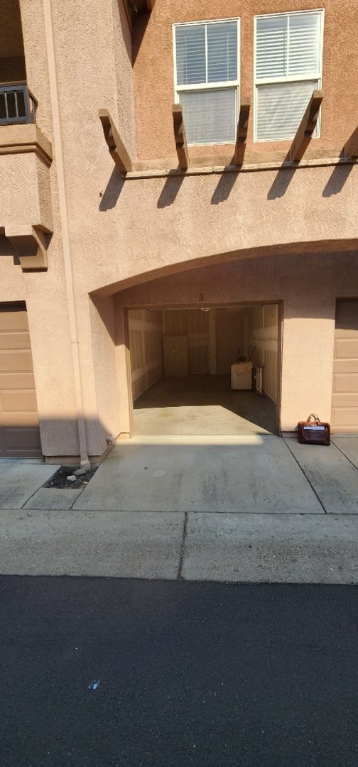 Building Photo - Now Available – Freshly Updated 2-Bedroom,...
