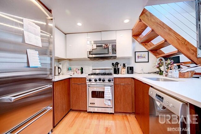 Building Photo - 1 bedroom in NEW YORK NY 10014
